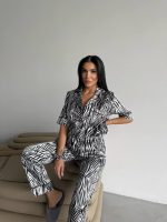 Zebra satine pajamas - Image 5