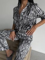 Zebra satine pajamas - Image 2