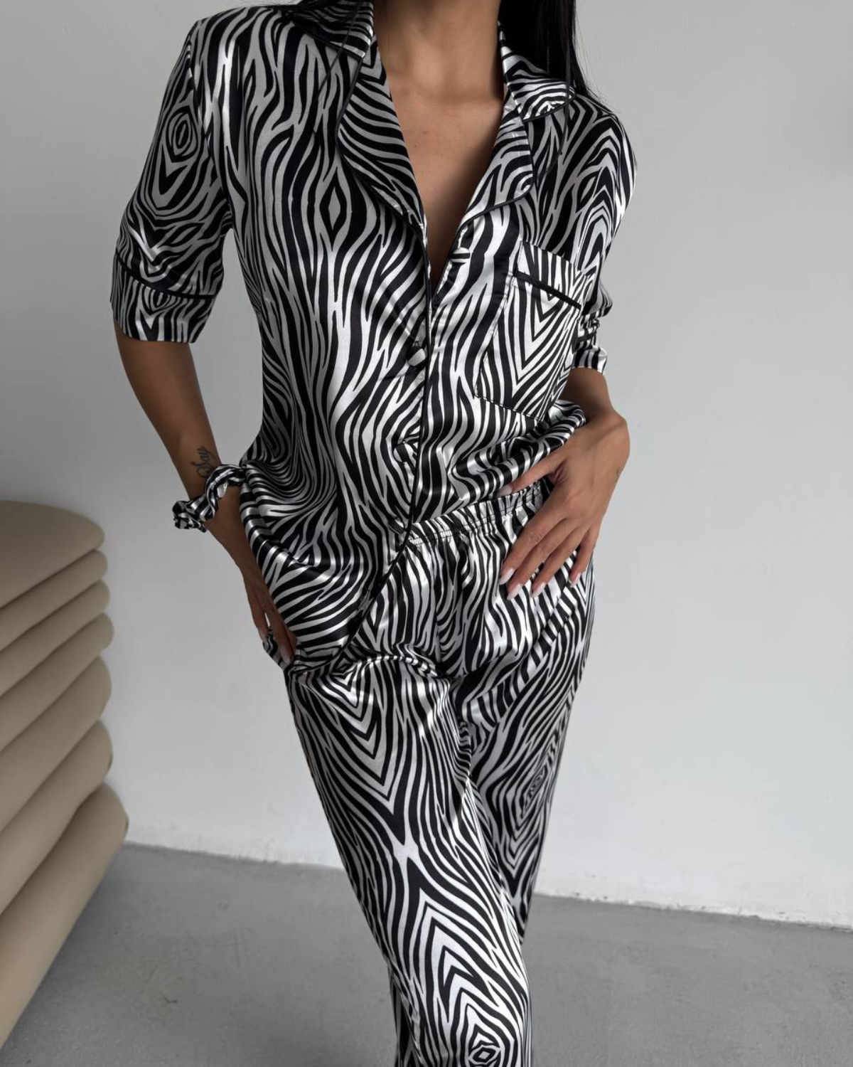 Website design_20260129_010421_0000 Zebra satine pajamas - Image 1