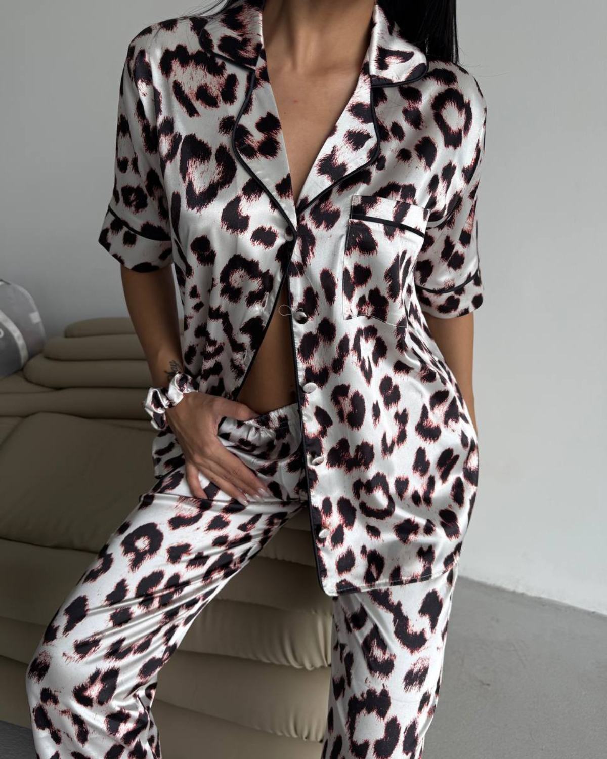 Website design_20260129_010437_0000 Leopard satine pajamas - Image 1